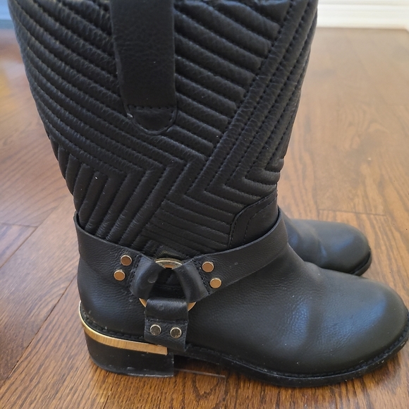 Vince Camuto* Leather mid calf boot * - Picture 3 of 7